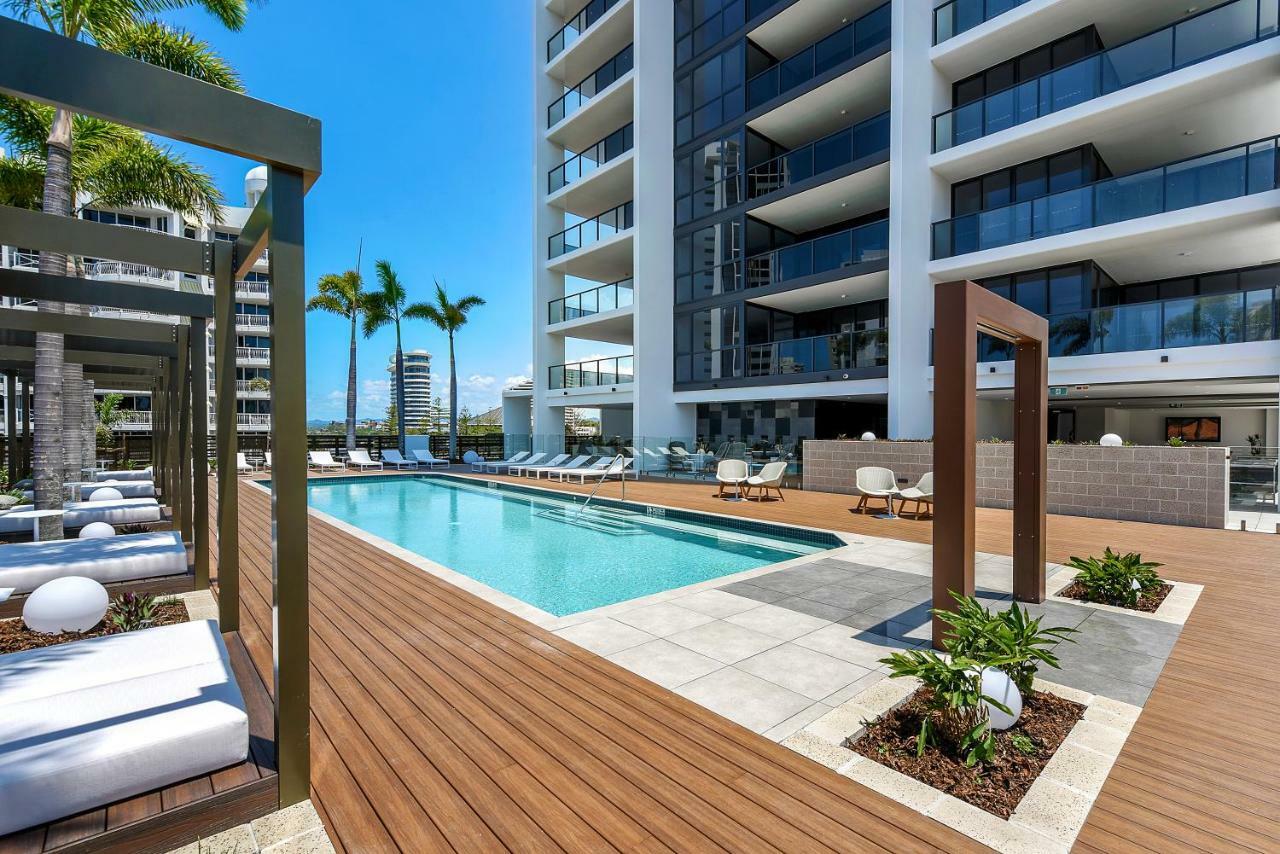 Qube Broadbeach Ocean View Apartments Голд-Кост Экстерьер фото